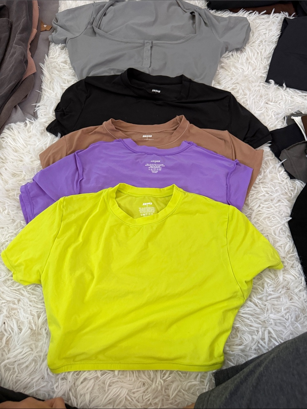 SKIMS Fit Everybody Crop Top  35$ Each